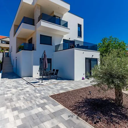 Casa Mia With Parking Daire