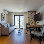 Casa Mia With Parking Appartamento *