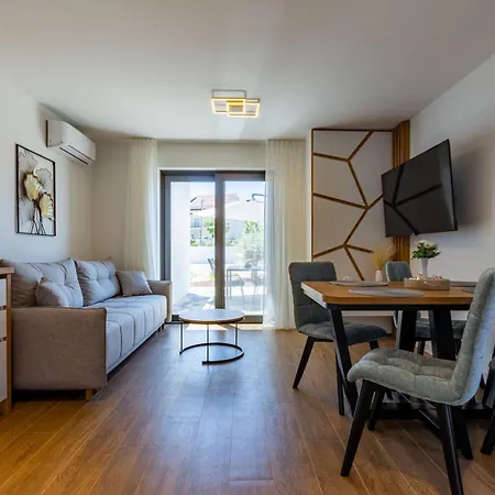 Casa Mia With Parking Apartment *