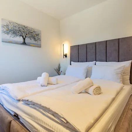Casa Mia With Parking Apartment *