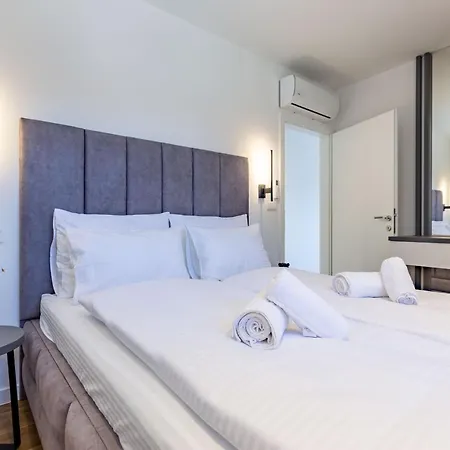 아파트 Casa Mia With Parking 자다르