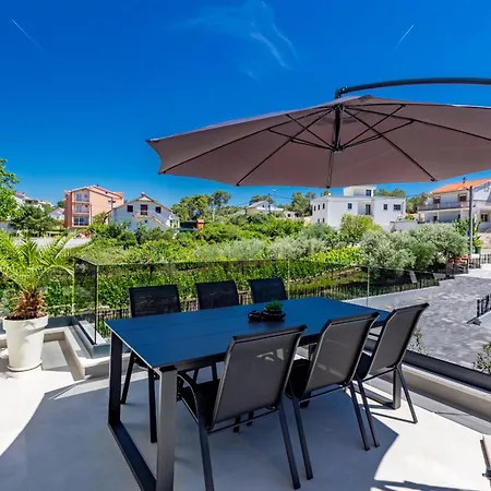 Casa Mia With Parking Apartment *