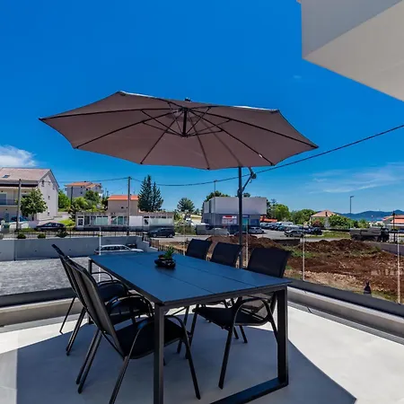 Casa Mia With Parking Apartment *