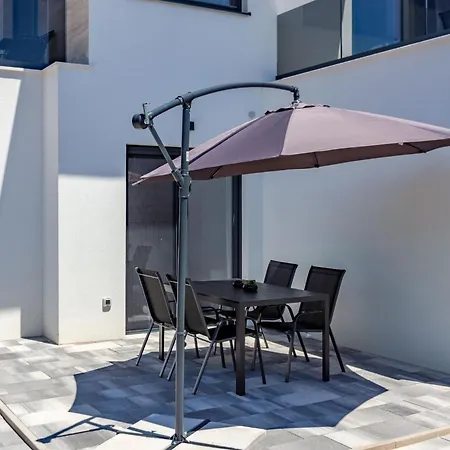 Casa Mia With Parking 아파트 *