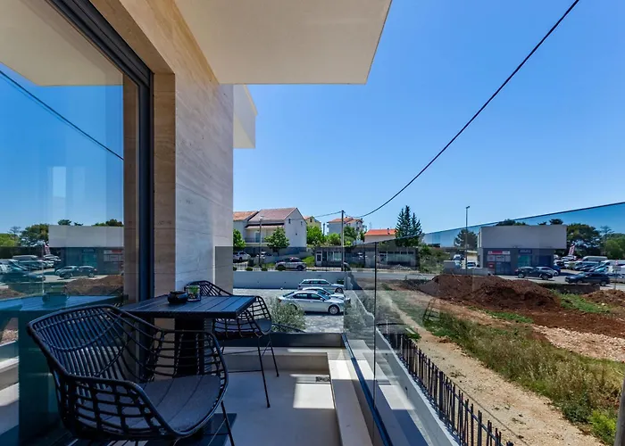 Casa Mia With Parking * زادار