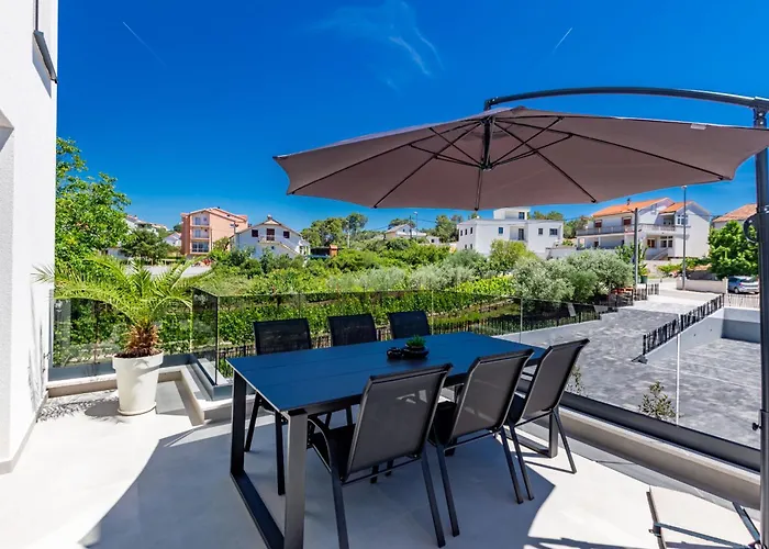 Casa Mia With Parking شقة *